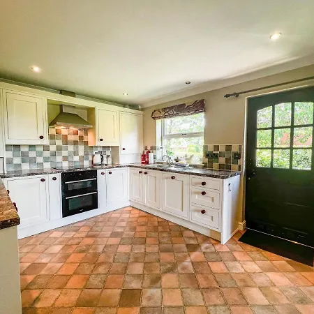 Geltsdale Garden Ground Floor In Close To Carlisle & Ullswater Holiday home Wetheral